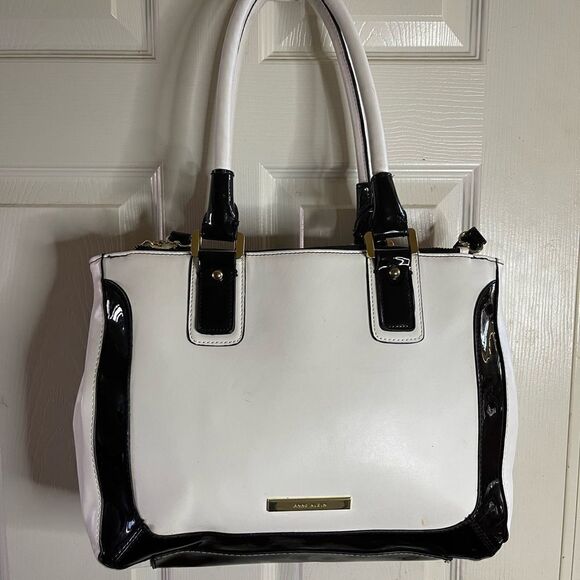 Anne Klein large black and white color block Satchel with gold tone hardwares. - Picture 3 of 15